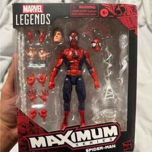 Marvel Legends Maximum Series Spider-Man Figure - Red and Blue